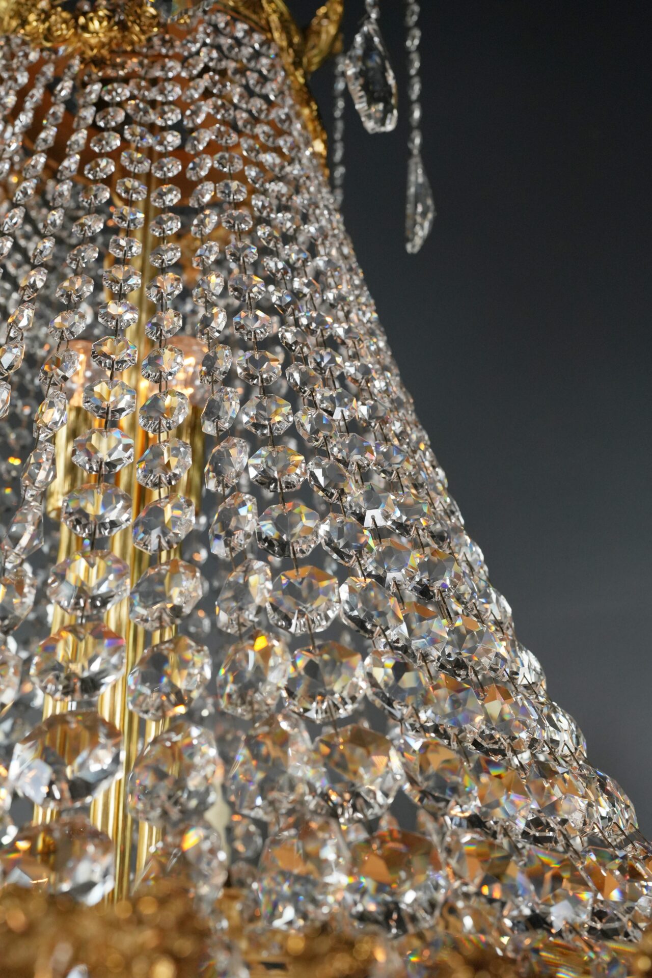 Empire Korbleuchter verpackt bereit für sicheren Versand